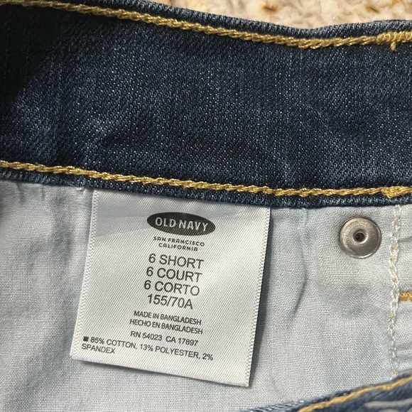 Old Navy “The Flirt” 6 Short - Picture 9 of 9